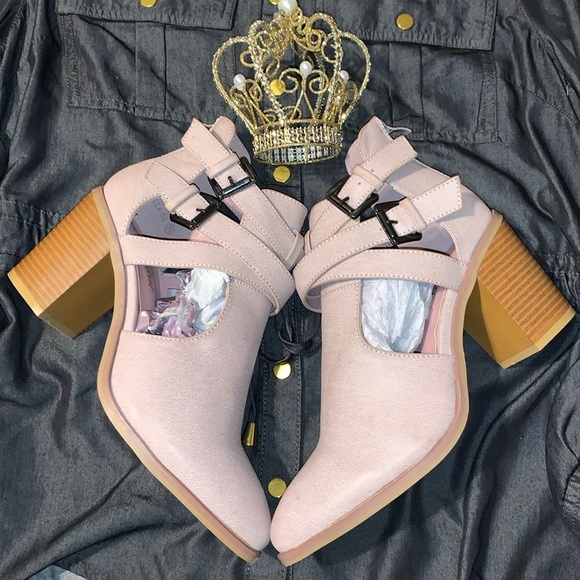 A Rider Girl Bell 02 Cut Out Double Buckle Strappy Heeled Ankle Boots Blush Pink - Picture 5 of 16